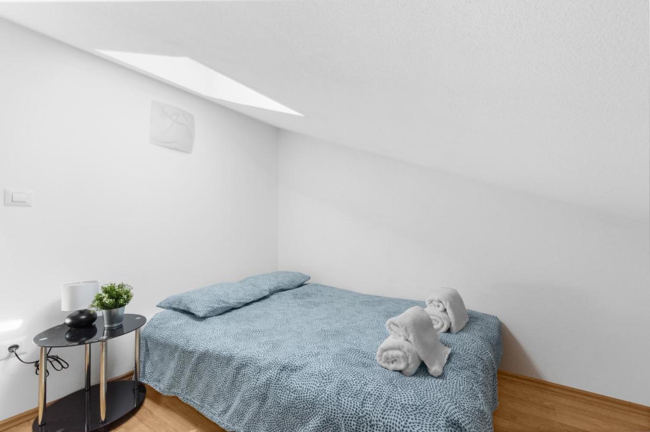 App 982 Lägenhet Rosini Exteriör bild