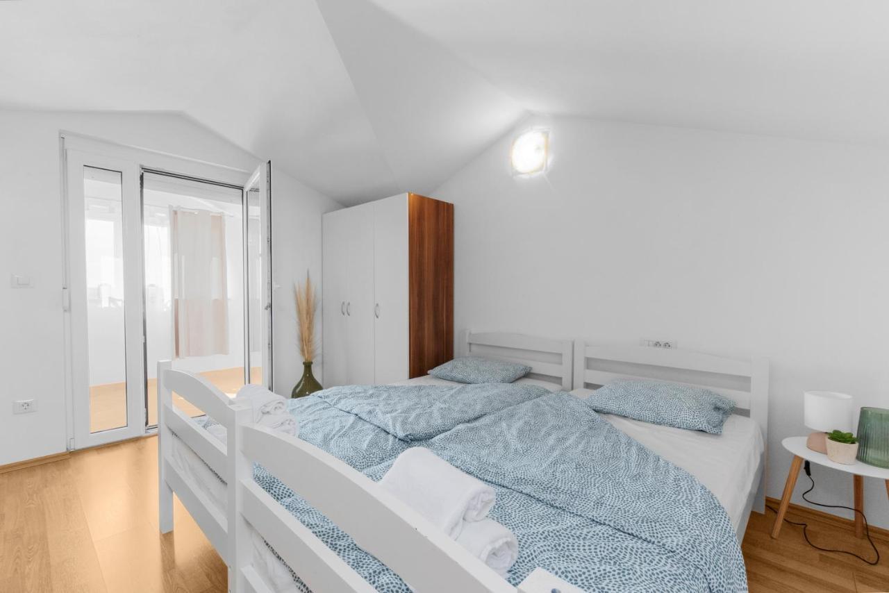 App 982 Lägenhet Rosini Exteriör bild